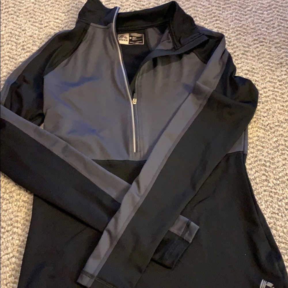 Quarter Zip Performance Top